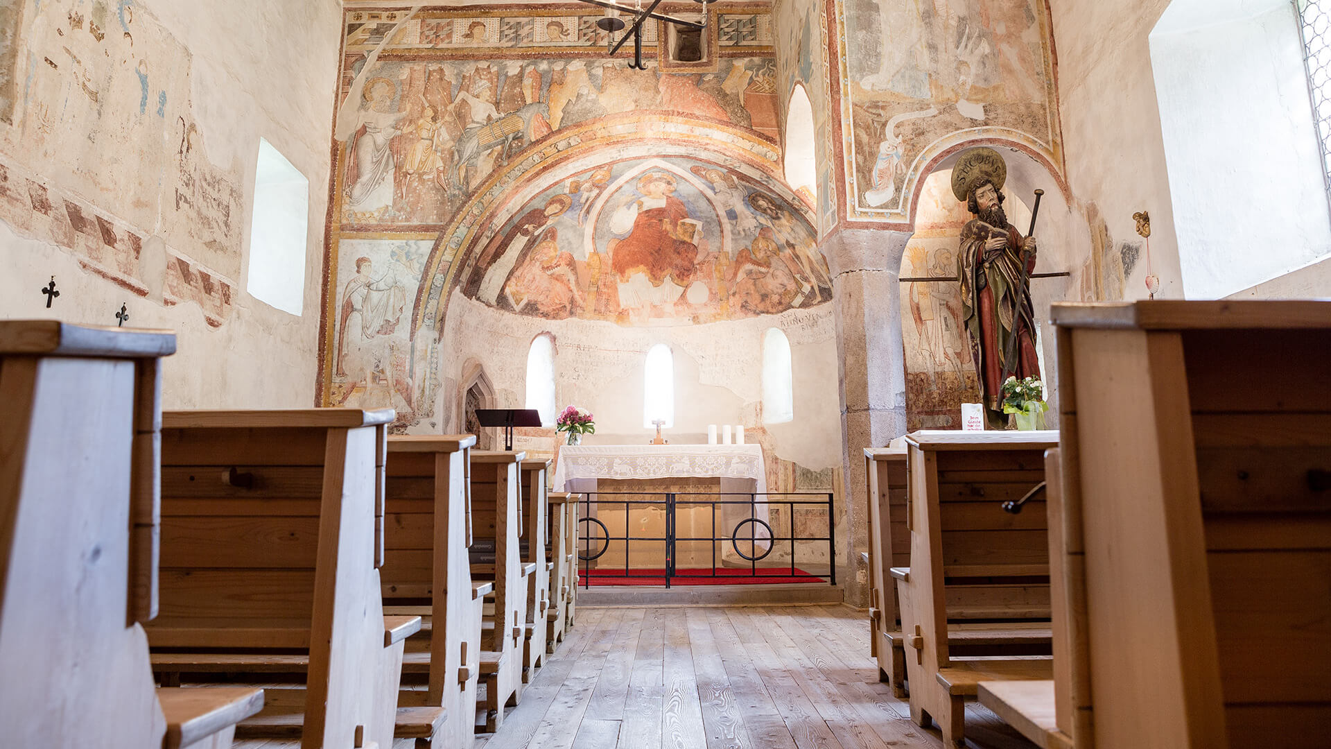 La chiesa di San Giacomo a Grissian presso Tesimo